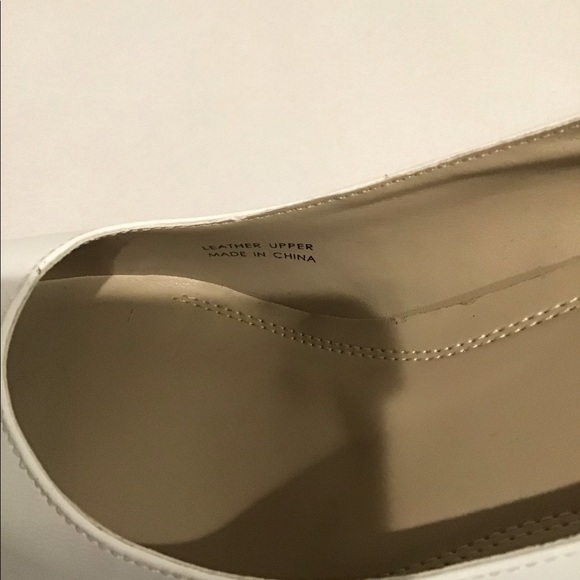 Ellen Tracy Black & White Kitten Heels - Picture 9 of 9